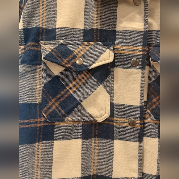 Navy Plaid Utility Jacket for Women - Picture 2 of 7